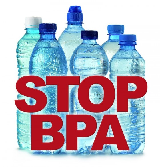 BPA en botellas plásticas tóxico cancerígeno